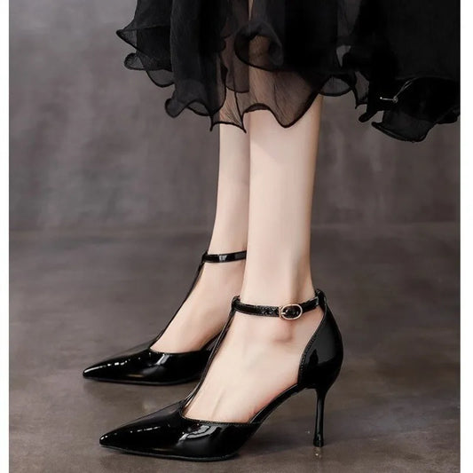 Black T line Pointy Heels